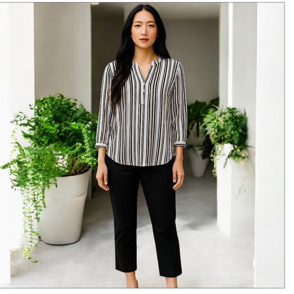 Candies cute black and white striped blouse.new